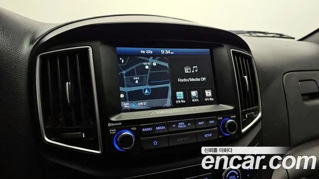 Hyundai Starex 2019 — фото 14