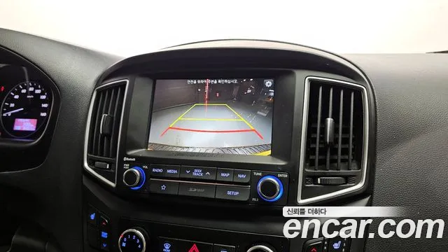 Hyundai Starex 2019 — фото 16