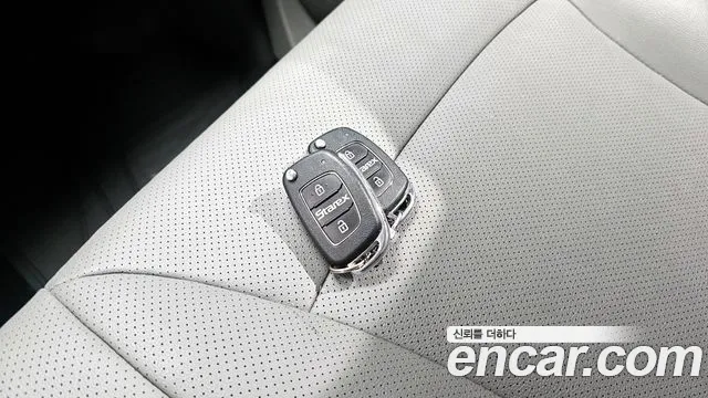 Hyundai Starex 2019 — фото 17