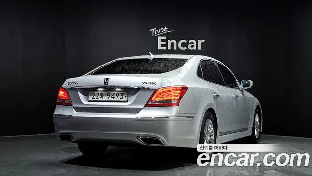 Hyundai Equus 2010 — фото 2