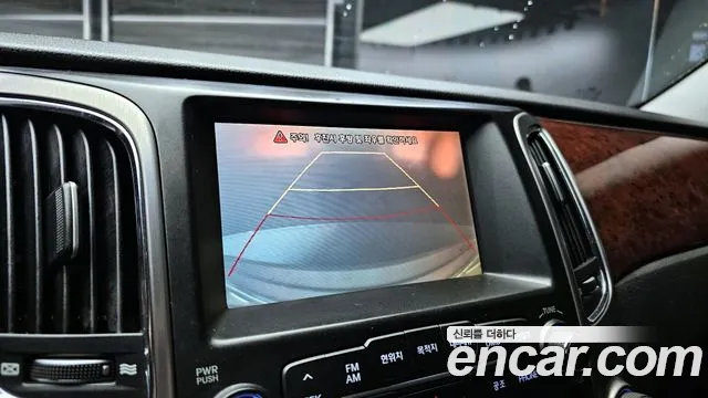 Hyundai Equus 2010 — фото 15