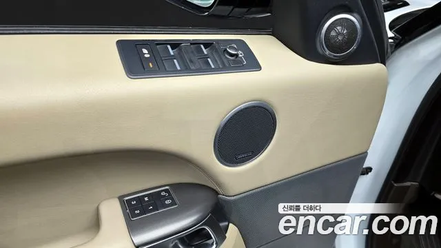 Land Rover Range Rover Sport 2016 — фото 18