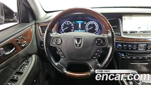 Hyundai Equus 2013 — фото 13