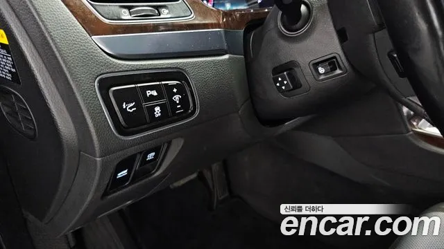 Hyundai Equus 2013 — фото 14