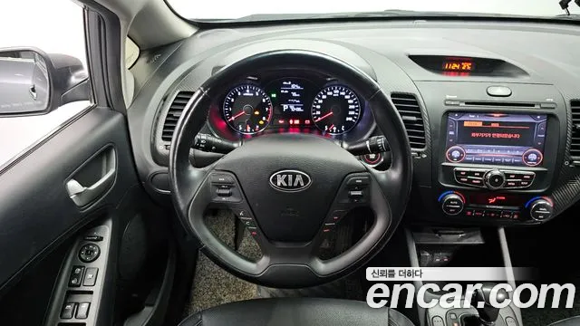 Kia K3 2015 — фото 13