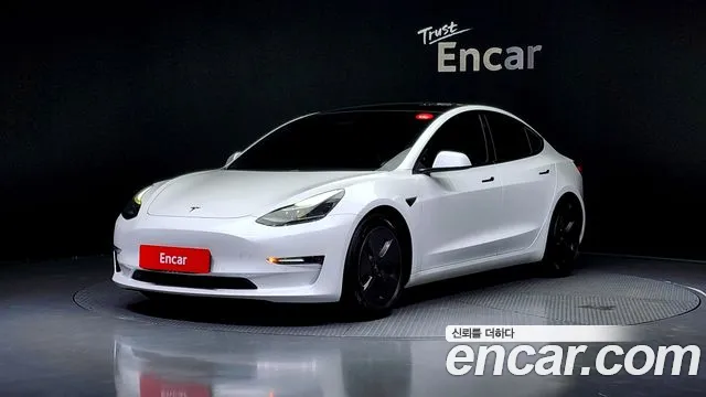 Tesla Model 3 2021 — фото 1