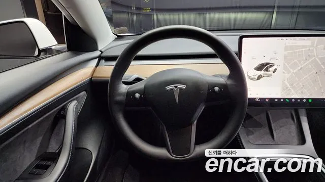 Tesla Model 3 2021 — фото 13