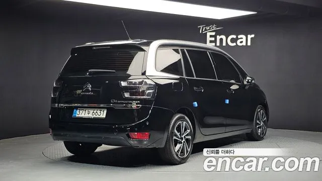 Citroen-DS C4 SpaceTourer 2022 — фото 2