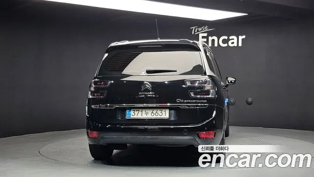 Citroen-DS C4 SpaceTourer 2022 — фото 4