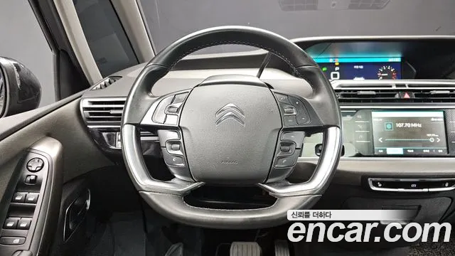 Citroen-DS C4 SpaceTourer 2022 — фото 13
