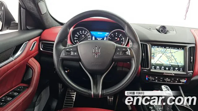 Maserati Levante 2021 — фото 13