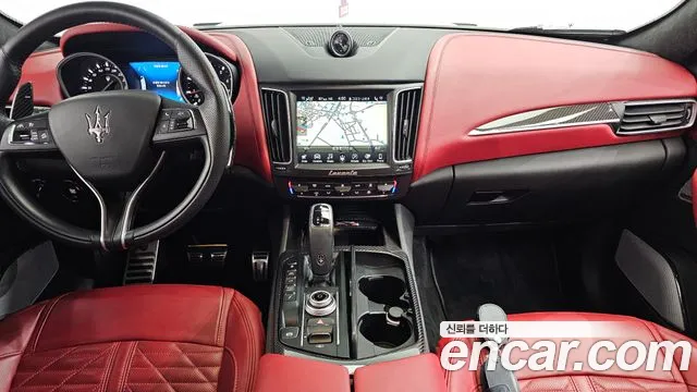 Maserati Levante 2021 — фото 14