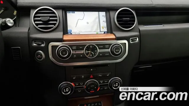 Land Rover Discovery 2016 — фото 14