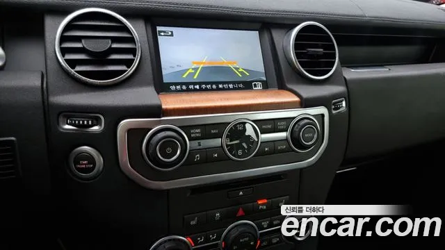 Land Rover Discovery 2016 — фото 15
