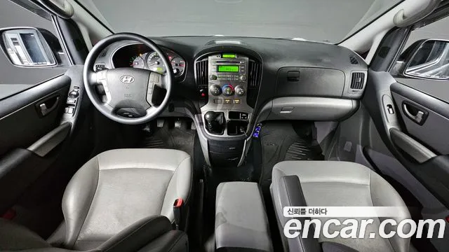 Hyundai Starex 2015 — фото 7
