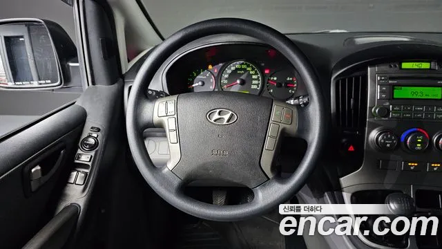 Hyundai Starex 2015 — фото 14