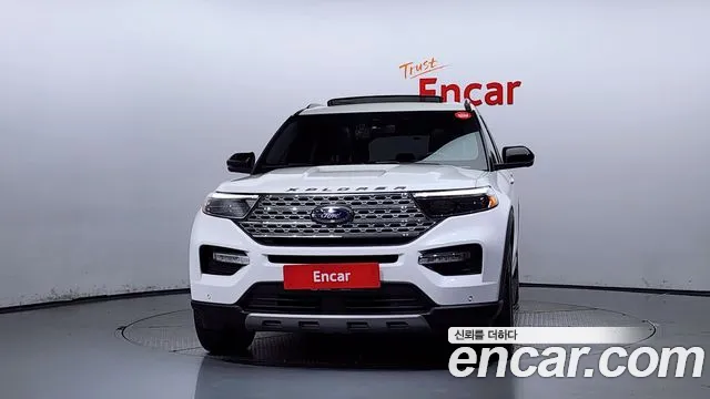Ford Explorer 2020 — фото 3