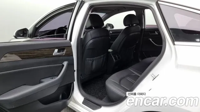 Hyundai Sonata 2015 — фото 18