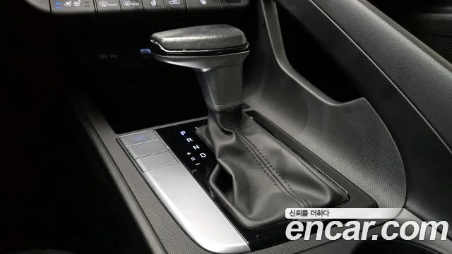 Hyundai AVANTE 2021 — фото 9