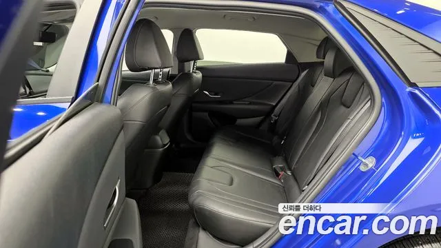 Hyundai AVANTE 2021 — фото 12