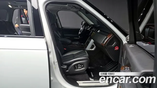 Land Rover Range Rover 2016 — фото 11