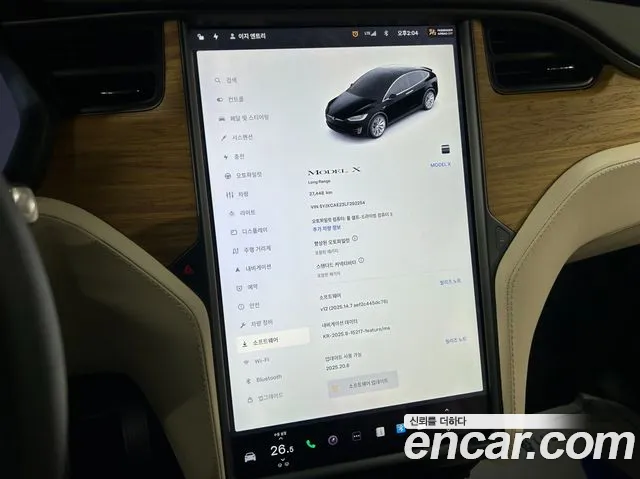 Tesla Model X 2020 — фото 10