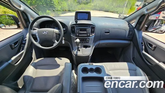 Hyundai Starex 2016 — фото 7