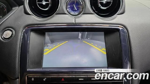 Jaguar XJ 2013 — фото 17