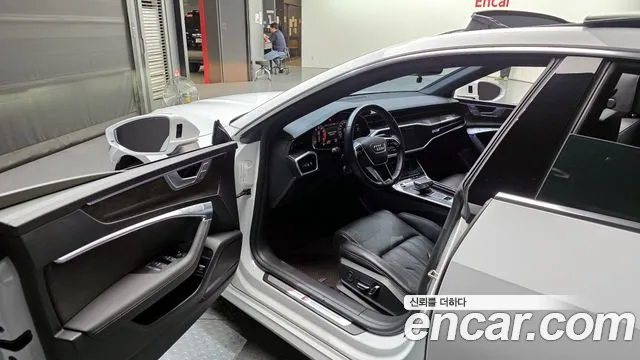 Audi A7 2021 — фото 10