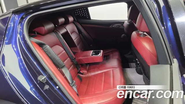 Kia Stinger 2019 — фото 12