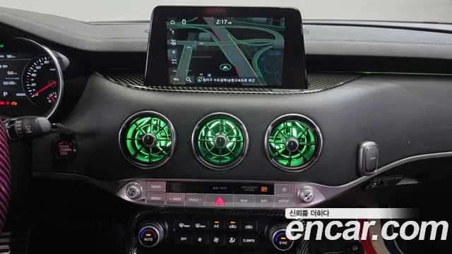 Kia Stinger 2019 — фото 14
