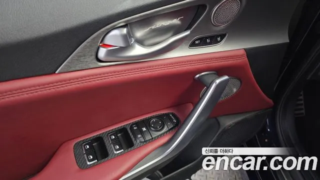 Kia Stinger 2019 — фото 18