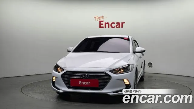 Hyundai AVANTE 2016 — фото 3