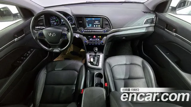 Hyundai AVANTE 2016 — фото 7