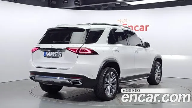 Mercedes-Benz GLE-Class 2022 — фото 2