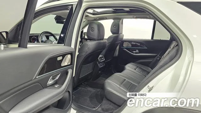 Mercedes-Benz GLE-Class 2022 — фото 11