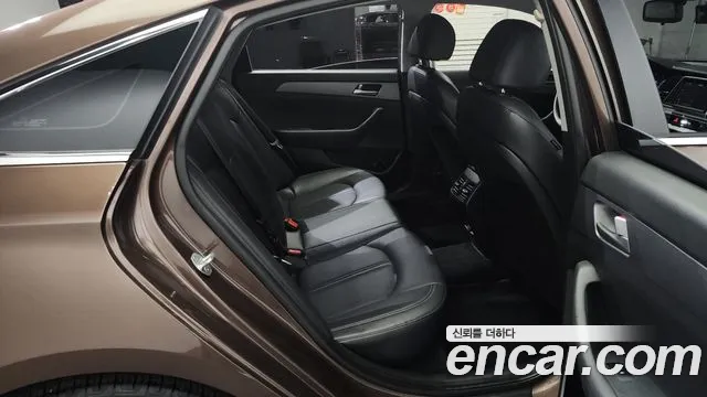 Hyundai Sonata 2019 — фото 12