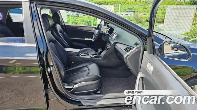 Hyundai Sonata 2015 — фото 12
