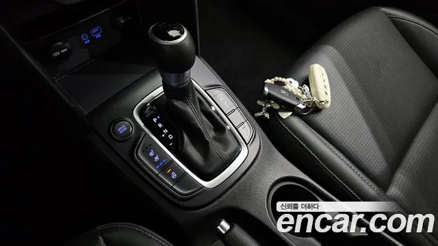 Hyundai Kona 2018 — фото 9