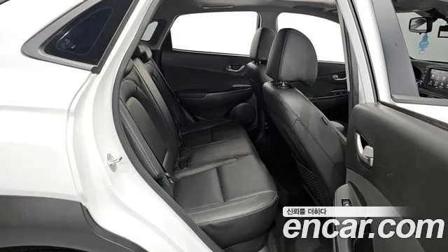 Hyundai Kona 2018 — фото 12