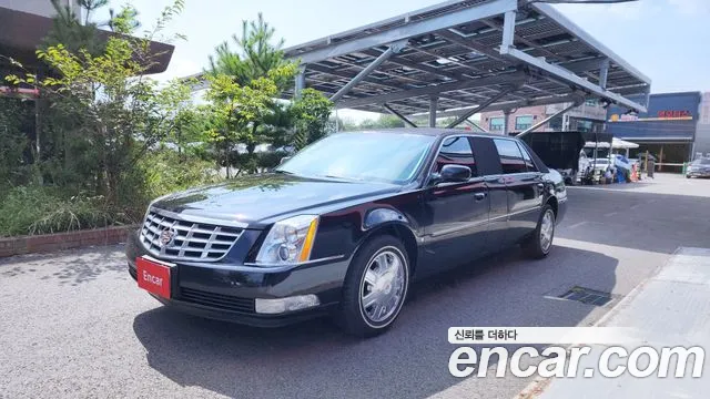 Cadillac DTS 2008 — фото 1