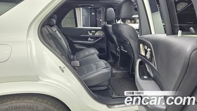 Mercedes-Benz GLE-Class 2023 — фото 12