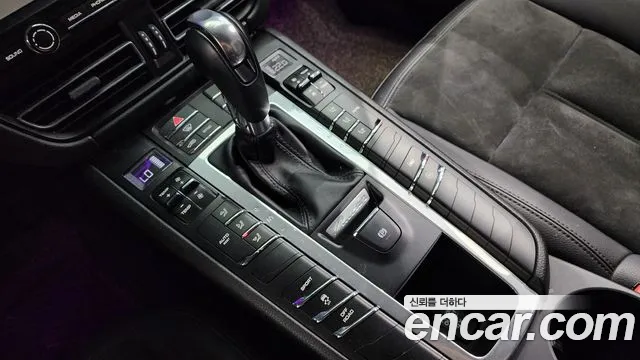 Porsche Macan 2019 — фото 9