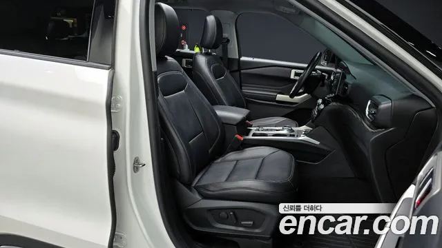 Ford Explorer 2021 — фото 10