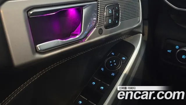 Ford Explorer 2021 — фото 18