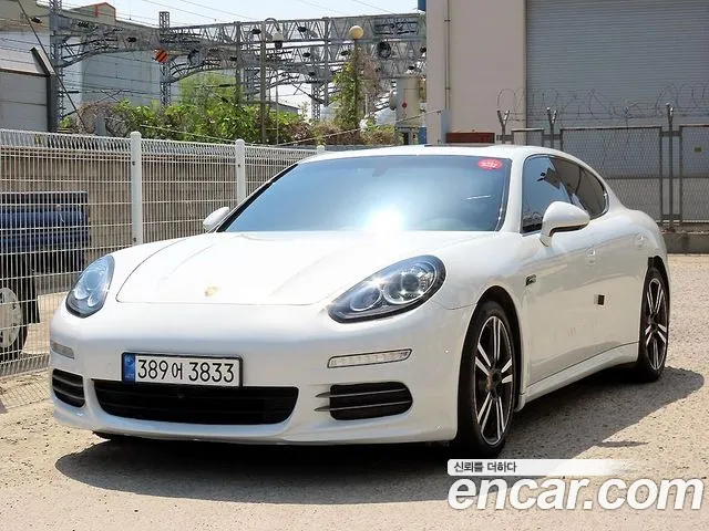 Porsche Panamera 2016 — фото 1