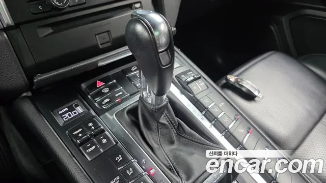 Porsche Macan 2015 — фото 9