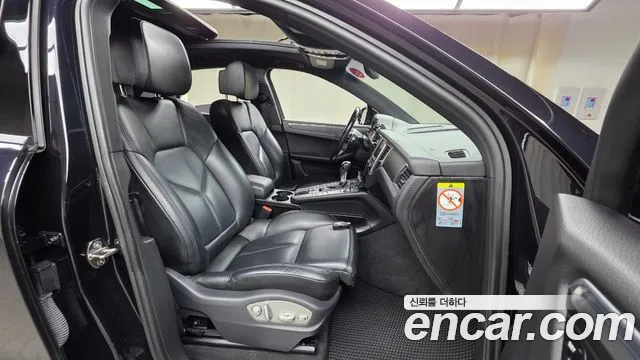 Porsche Macan 2015 — фото 10
