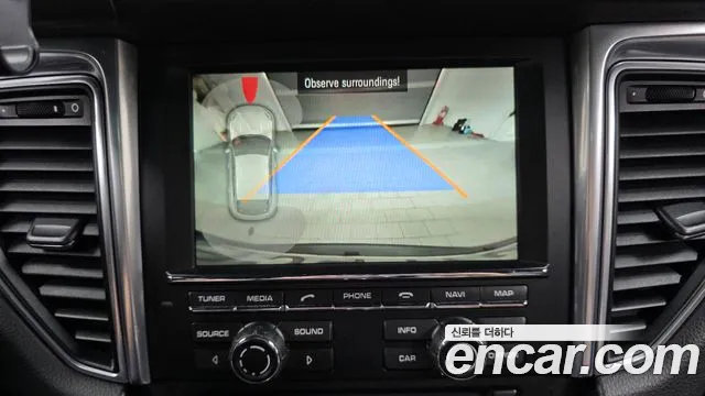 Porsche Macan 2015 — фото 16