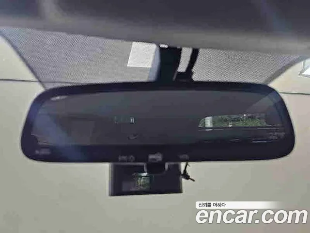 Hyundai Starex 2021 — фото 12